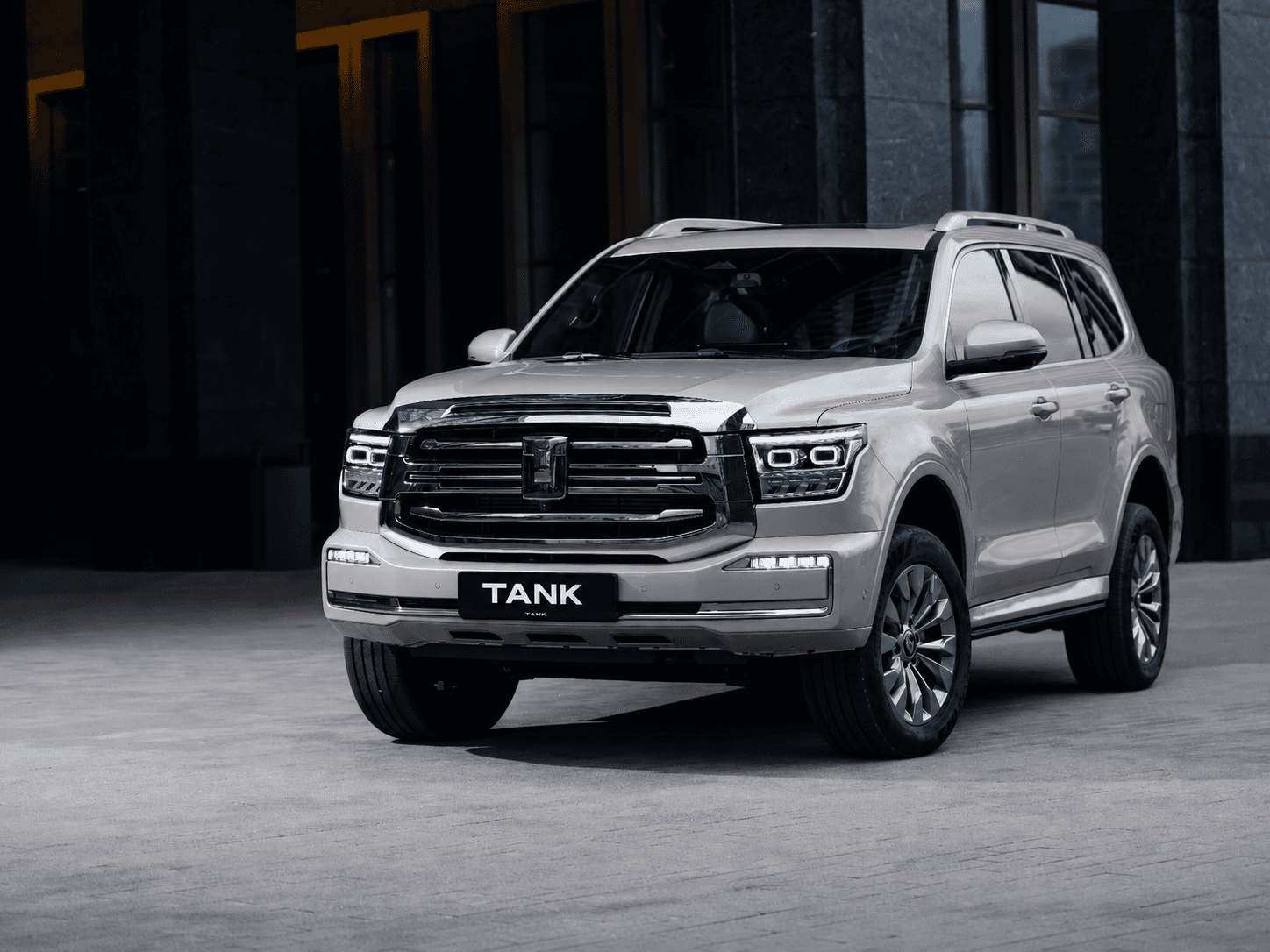TANK 500 Black Edition
